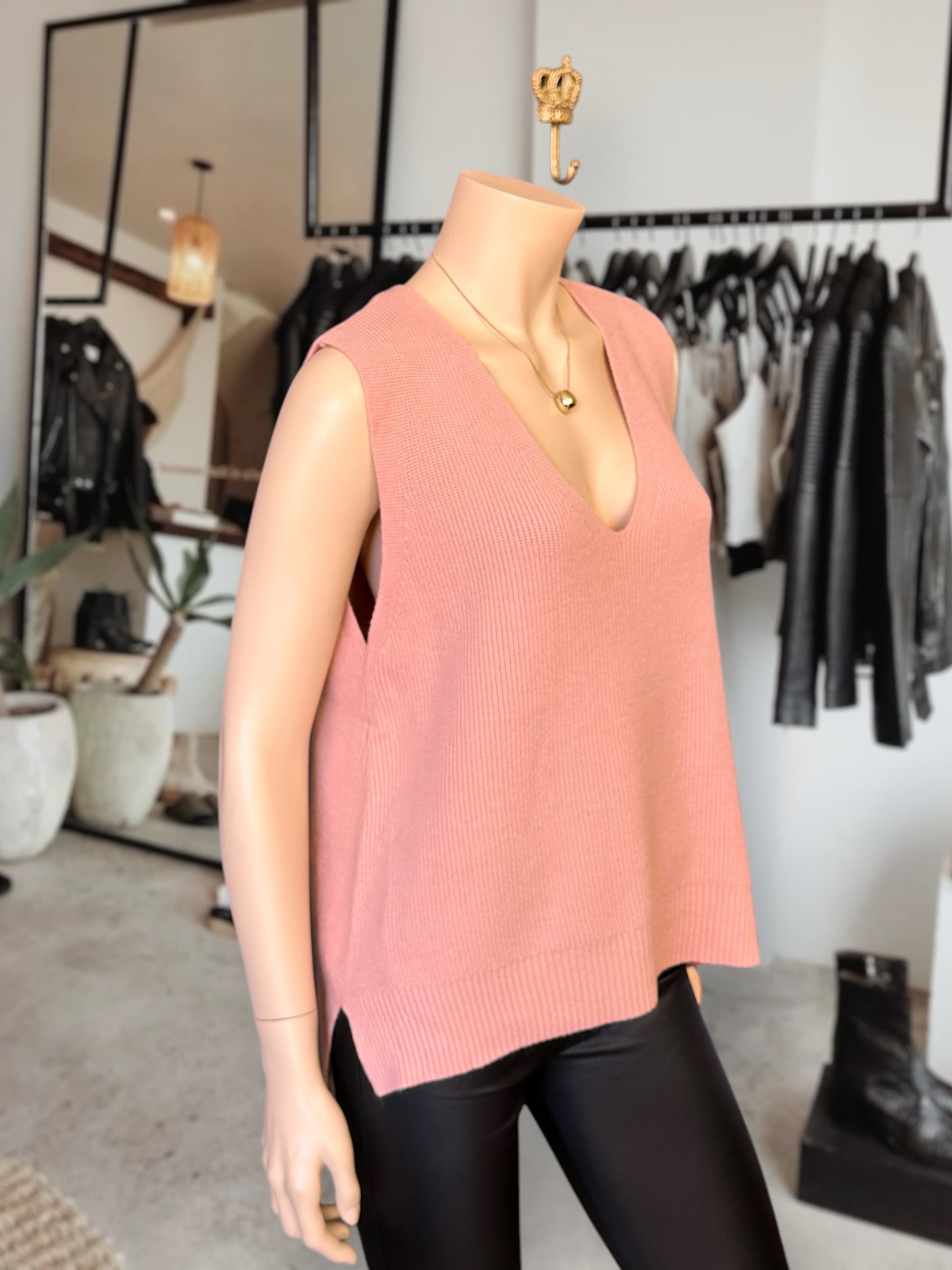 Sweater Vest Meghan Rosado